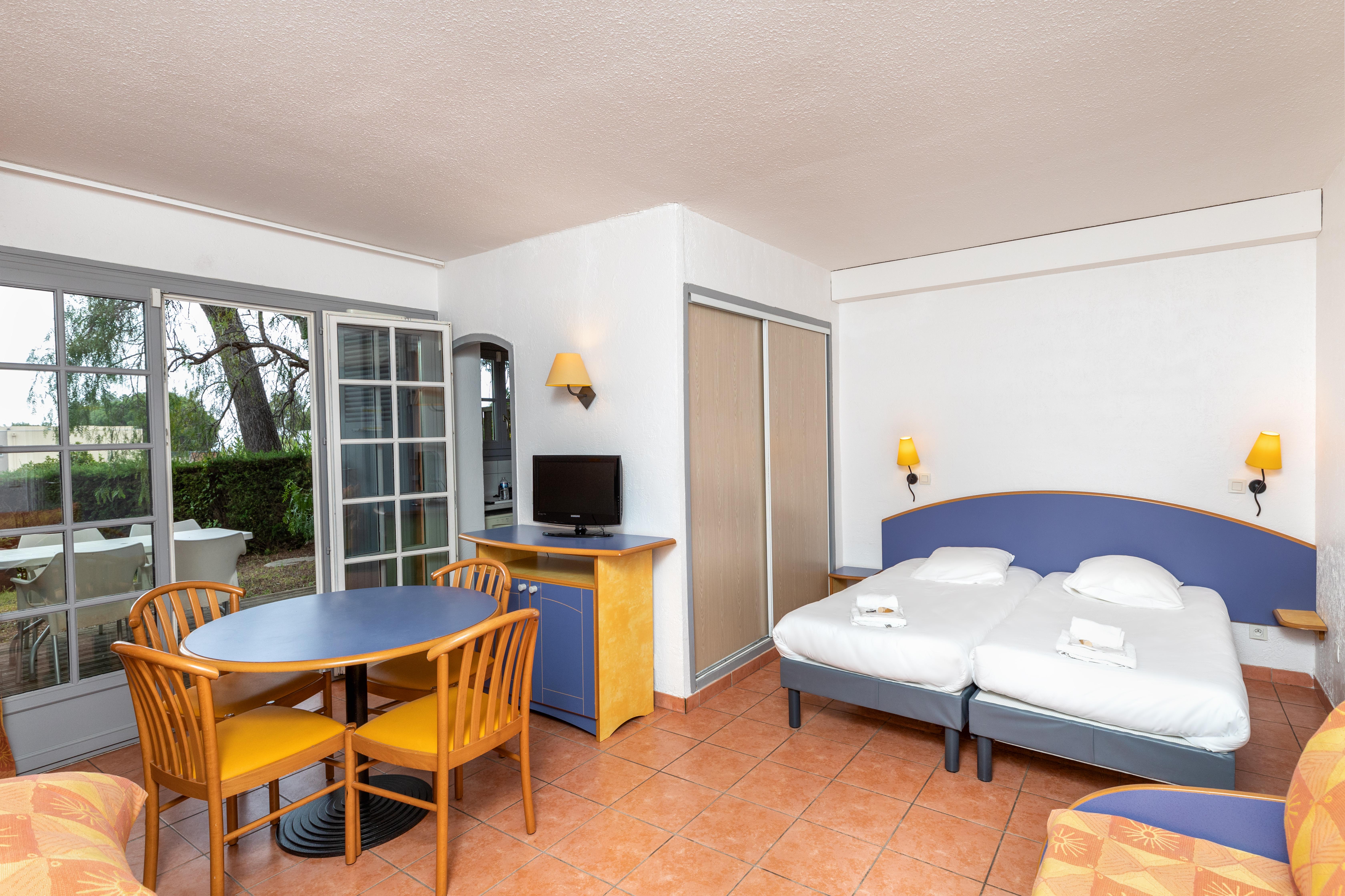 Sowell Residences Chenes Verts Saint-Raphael  Bagian luar foto