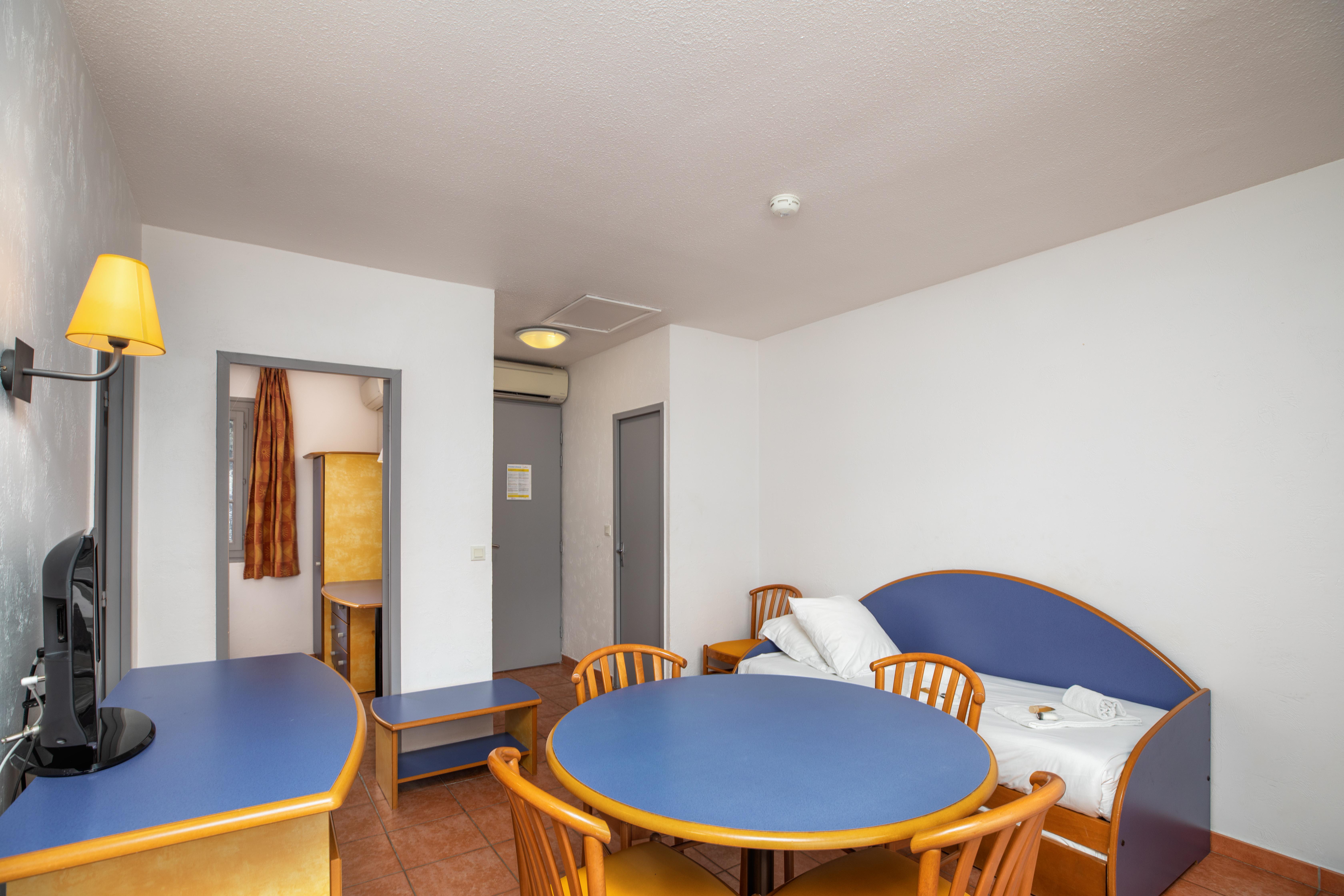 Sowell Residences Chenes Verts Saint-Raphael  Bagian luar foto