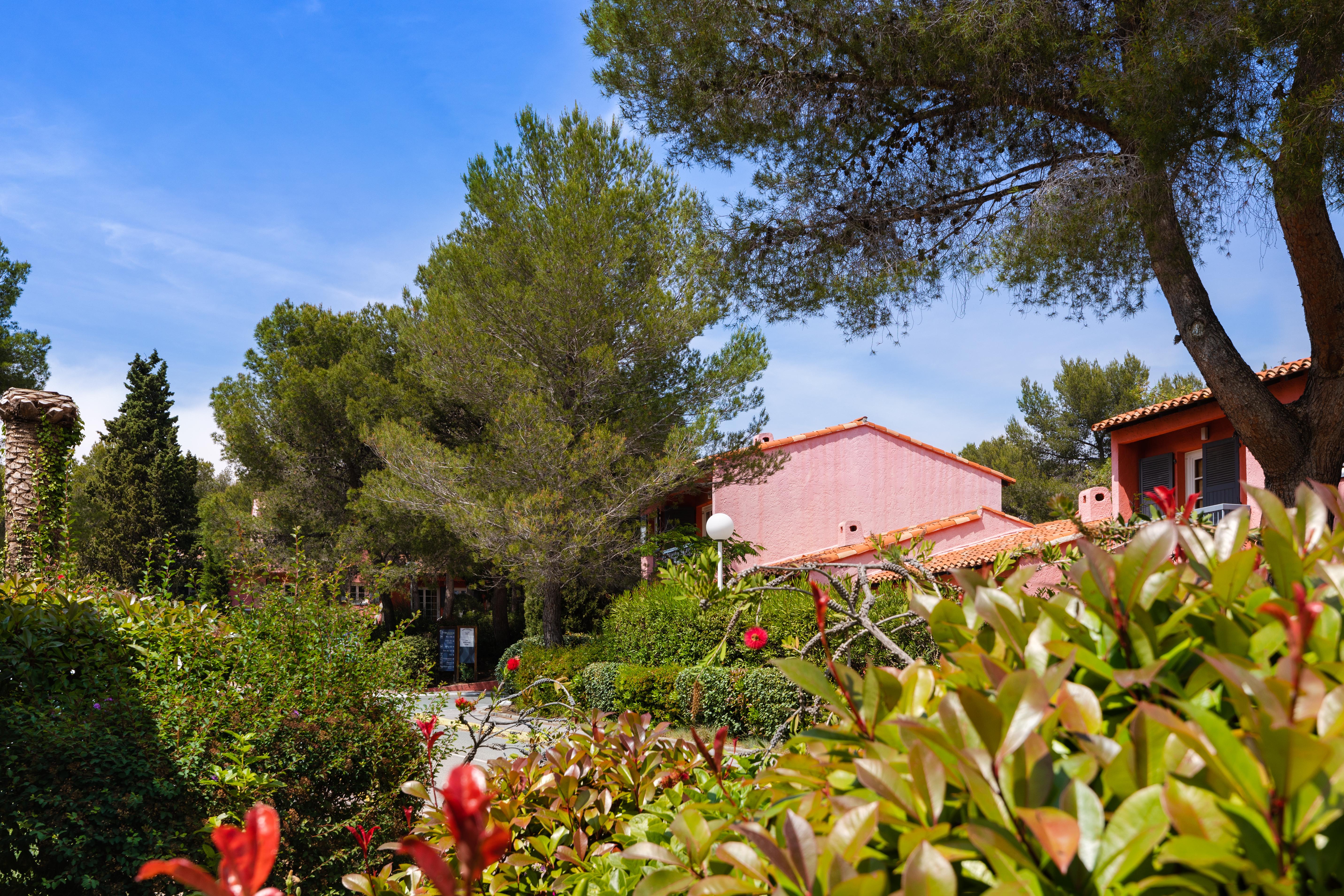 Sowell Residences Chenes Verts Saint-Raphael  Bagian luar foto