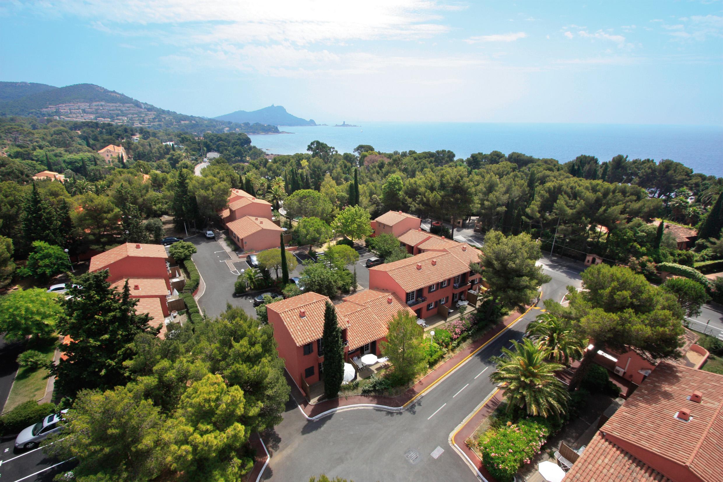 Sowell Residences Chenes Verts Saint-Raphael  Bagian luar foto