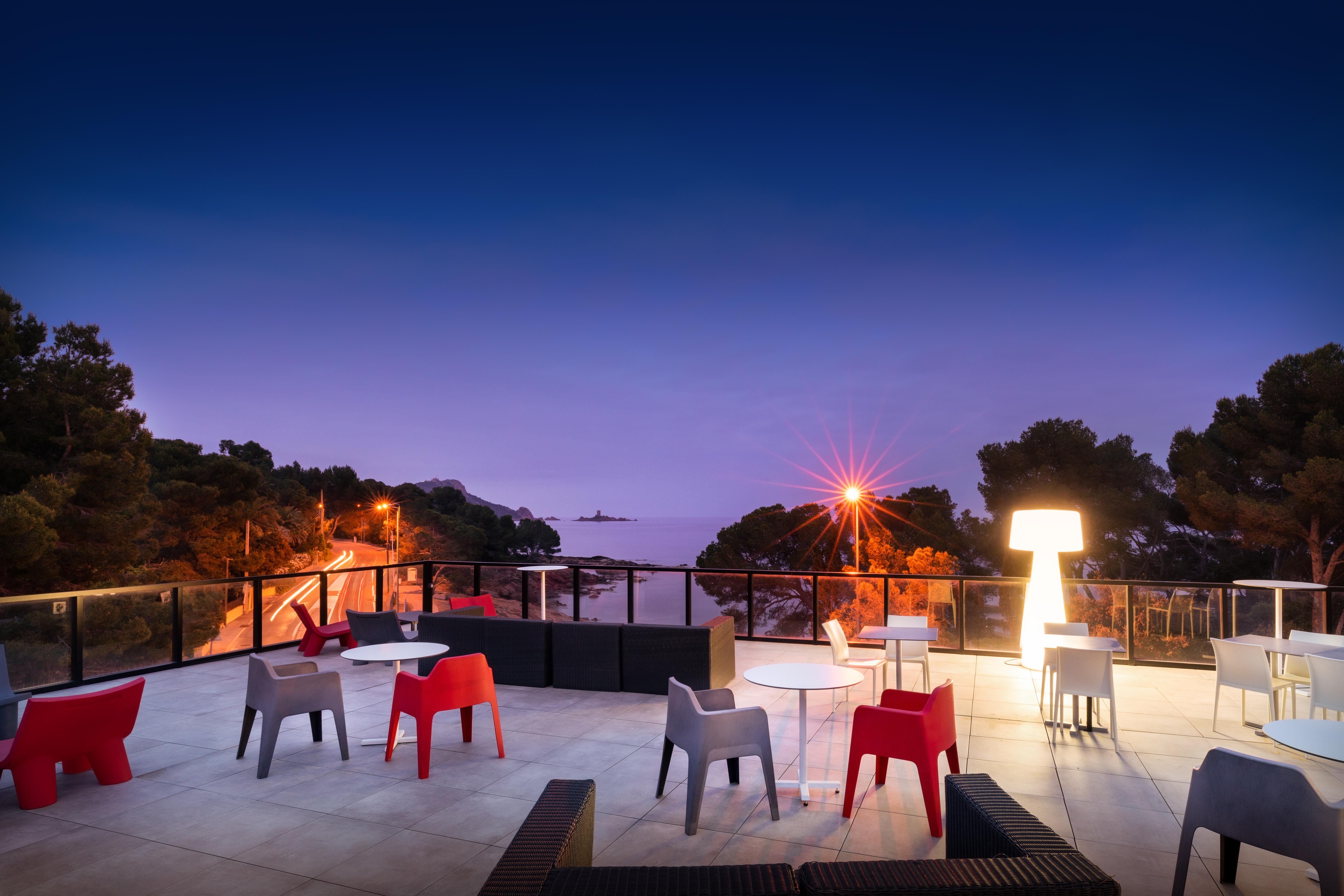 Sowell Residences Chenes Verts Saint-Raphael  Bagian luar foto